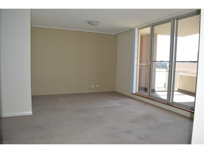 647/2 The Crescent, Wentworth Point NSW 2127