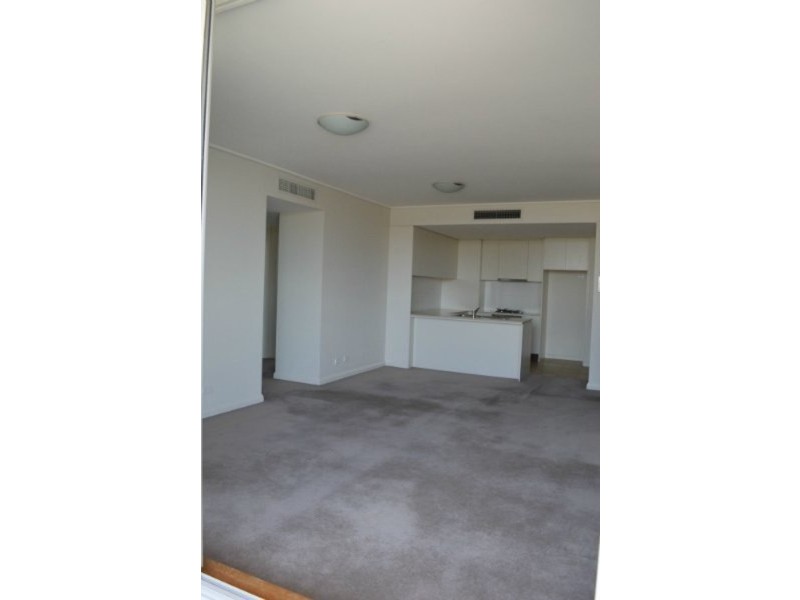 647/2 The Crescent, Wentworth Point NSW 2127