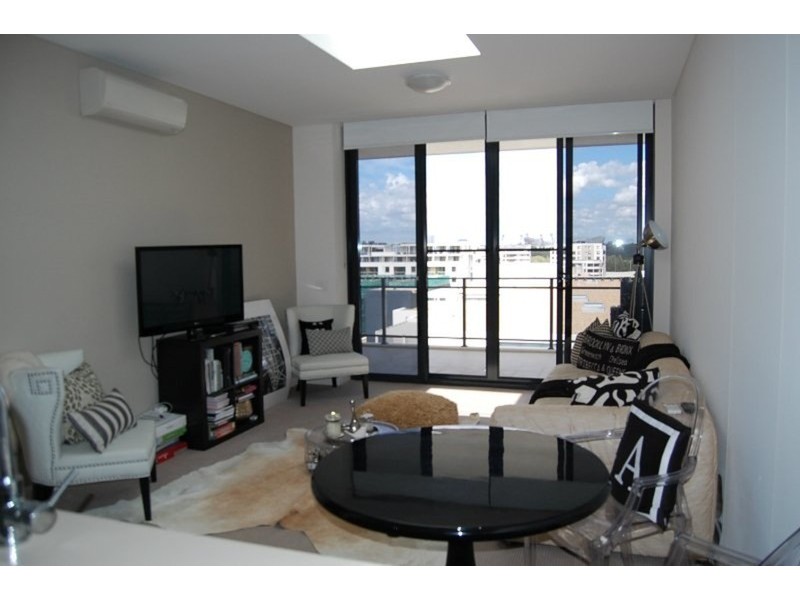 818/26 Baywater Drive, Wentworth Point NSW 2127