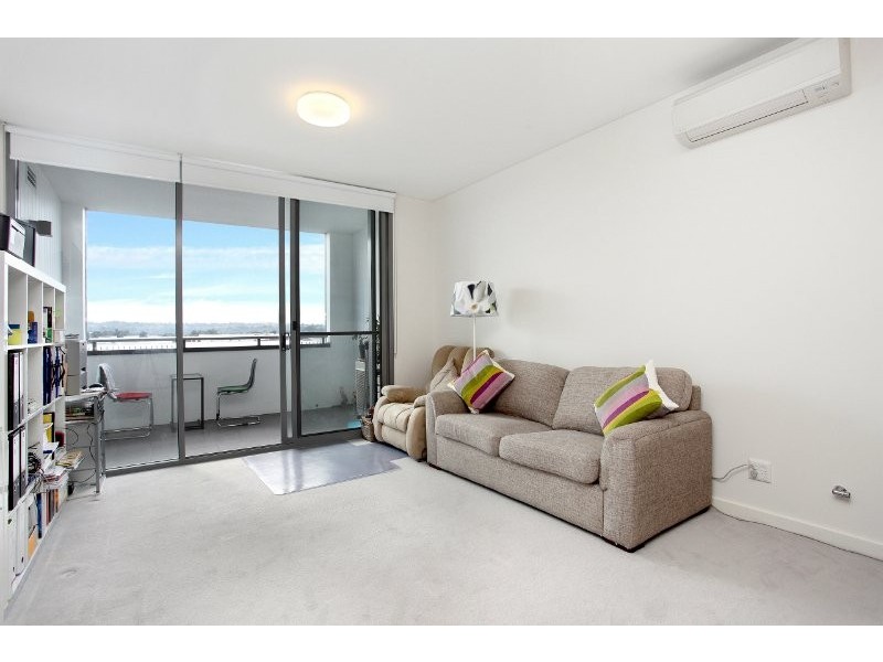 C410/12 Nuvolari Place, Wentworth Point NSW 2127