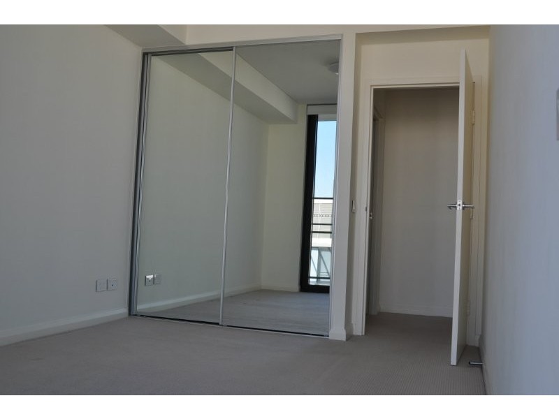 719/22 Baywater Drive, Wentworth Point NSW 2127