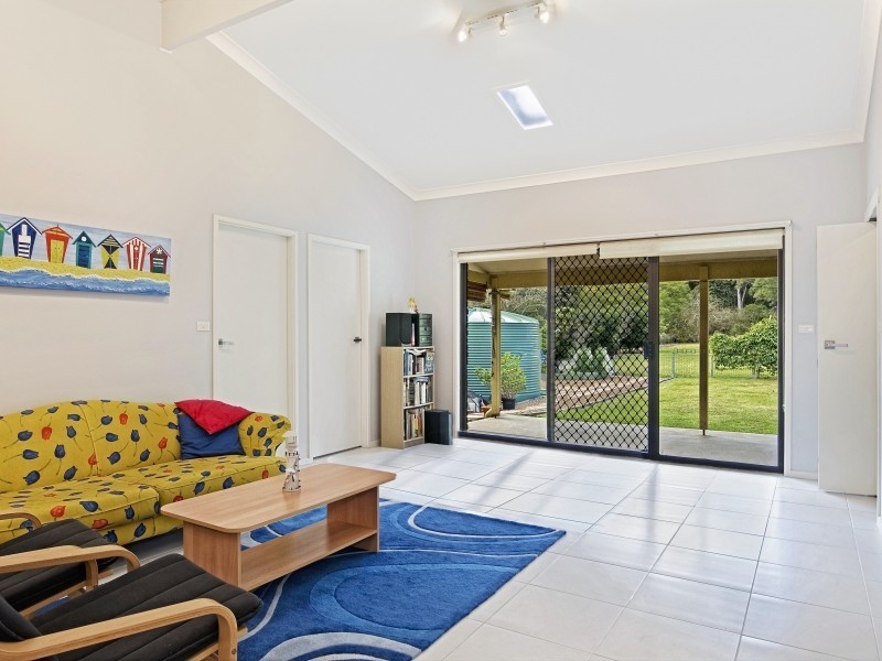 9 Liza Close, Fountaindale NSW 2258