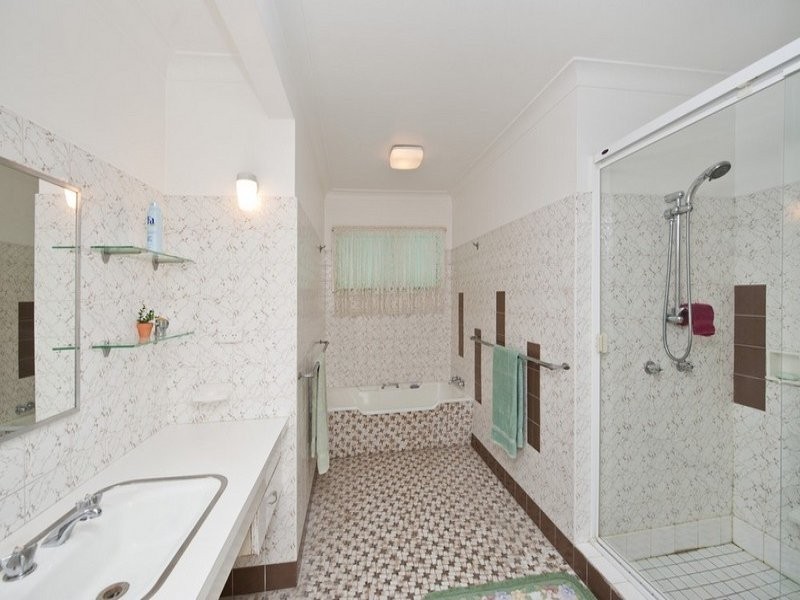 596 Robinson Road, Aspley QLD 4034
