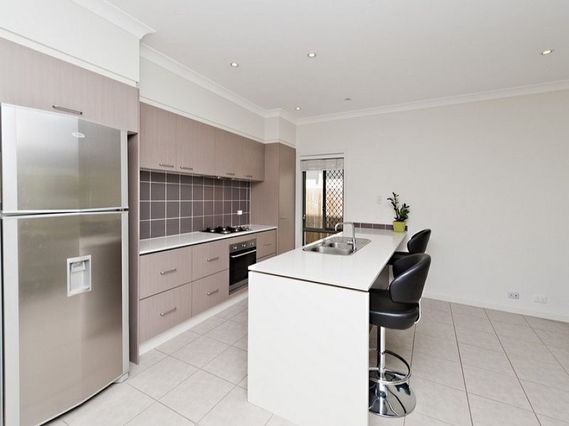 15 Crowcombe Place, Carseldine QLD 4034