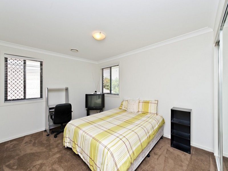 15 Crowcombe Place, Carseldine QLD 4034