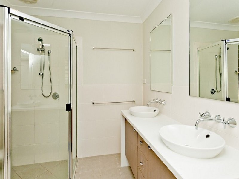 15 Crowcombe Place, Carseldine QLD 4034