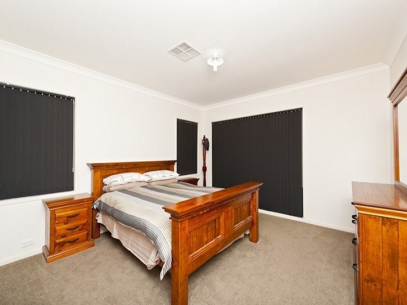 51 Lillydale Street, Carseldine QLD 4034