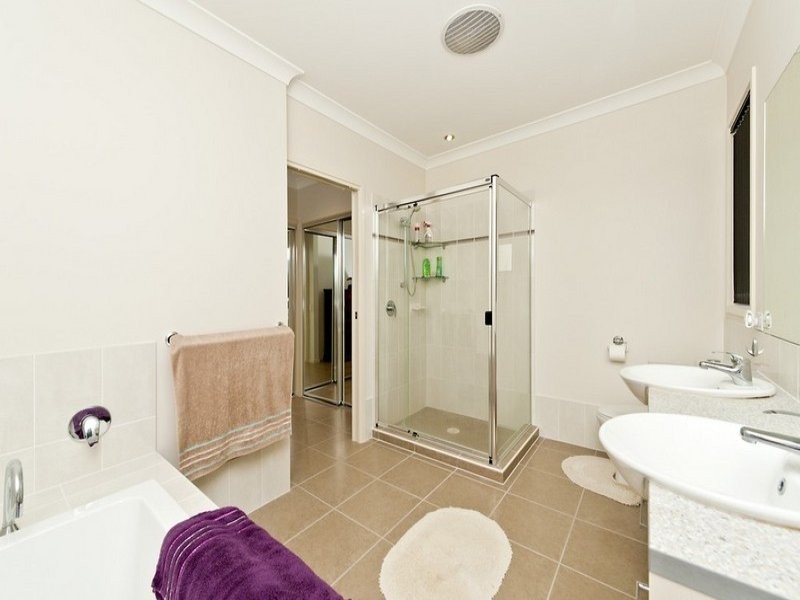 51 Lillydale Street, Carseldine QLD 4034