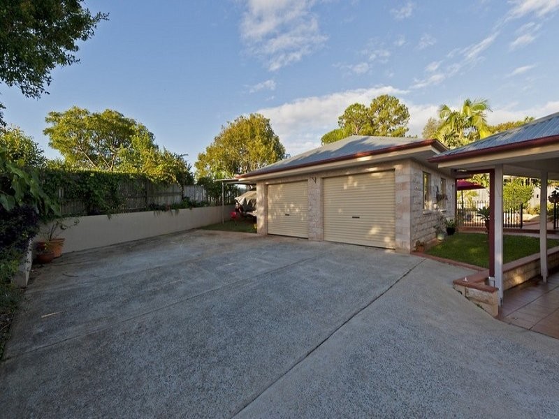 14 Myall Place, Bridgeman Downs QLD 4035