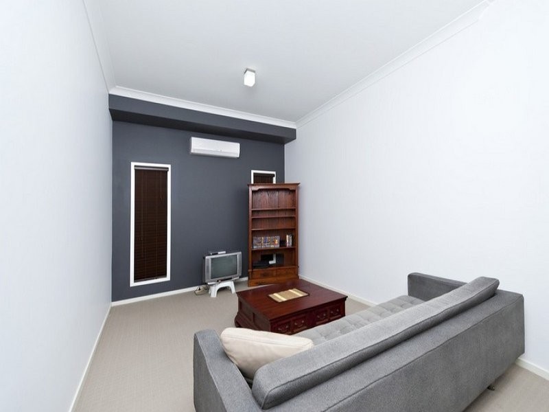 12 Pressland Street, Carseldine QLD 4034