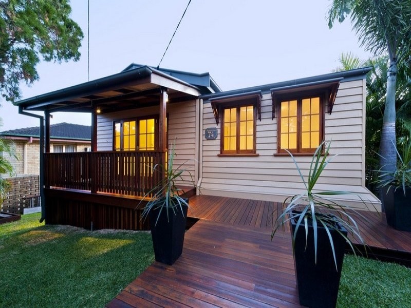 74 Maundrell Terrace, Chermside West QLD 4032
