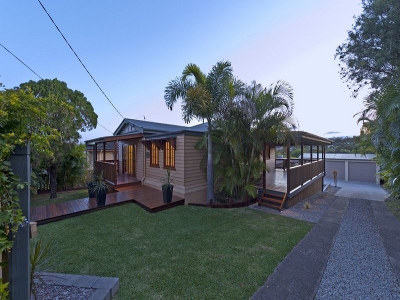 74 Maundrell Terrace, Chermside West QLD 4032