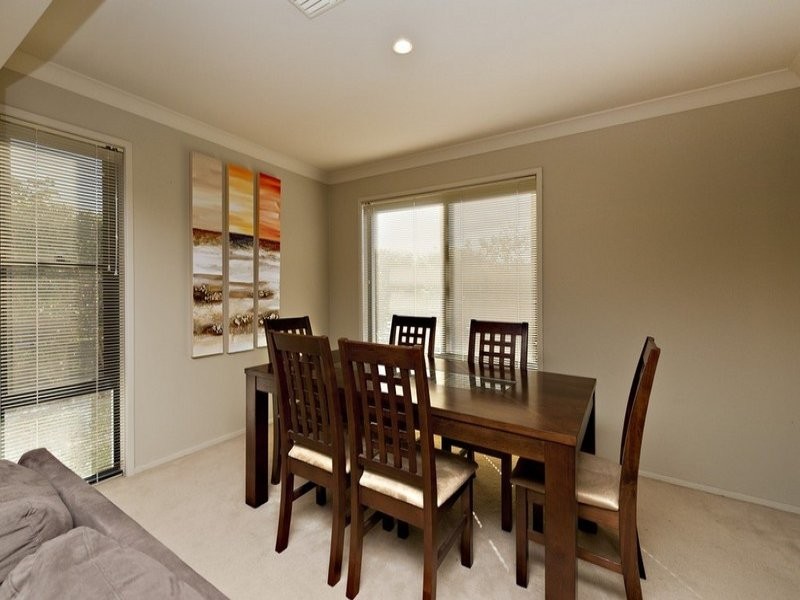 2 Nardoo Close, Carseldine QLD 4034