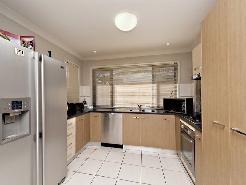 2 Nardoo Close, Carseldine QLD 4034