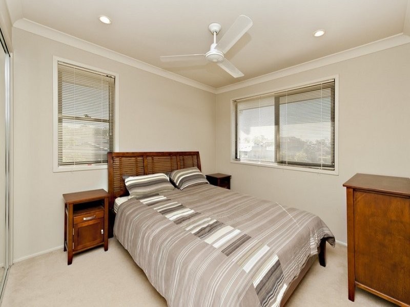 2 Nardoo Close, Carseldine QLD 4034