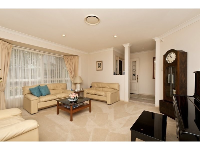 98 Oxford Cr, Bridgeman Downs QLD 4035