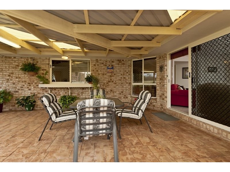 98 Oxford Cr, Bridgeman Downs QLD 4035