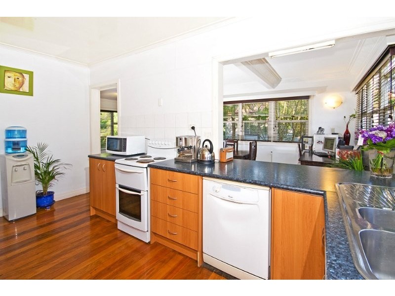 228 Hamilton Road, Chermside QLD 4032