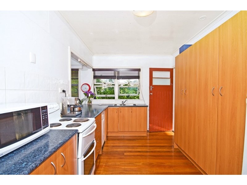 228 Hamilton Road, Chermside QLD 4032