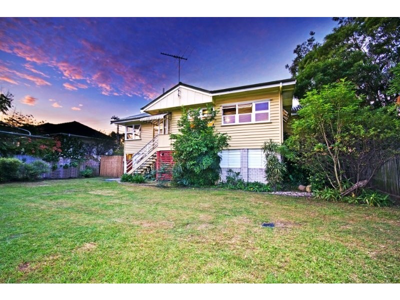 228 Hamilton Road, Chermside QLD 4032