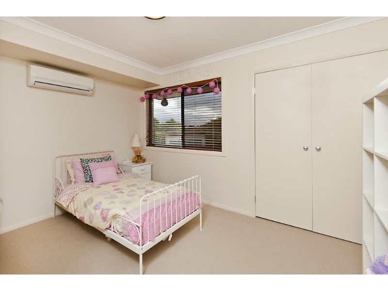 166 Saturn Cres, Bridgeman Downs QLD 4035
