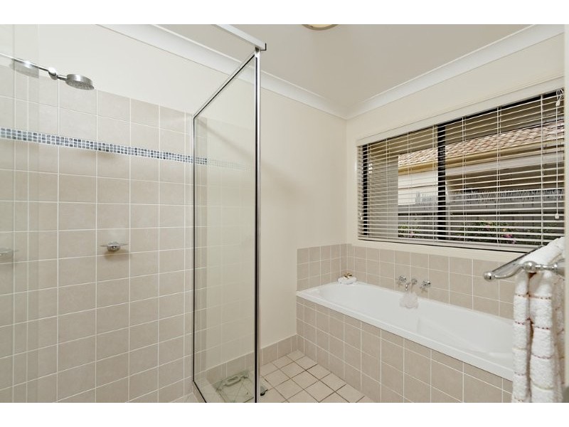 166 Saturn Cres, Bridgeman Downs QLD 4035