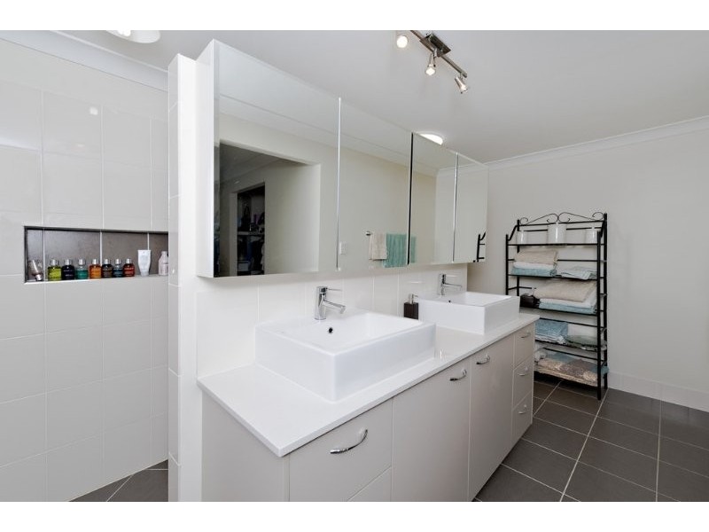 13 Highbridge Circuit, Carseldine QLD 4034