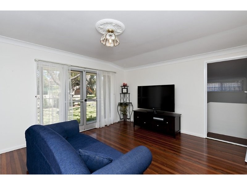 11 Whittaker Street, Chermside West QLD 4032