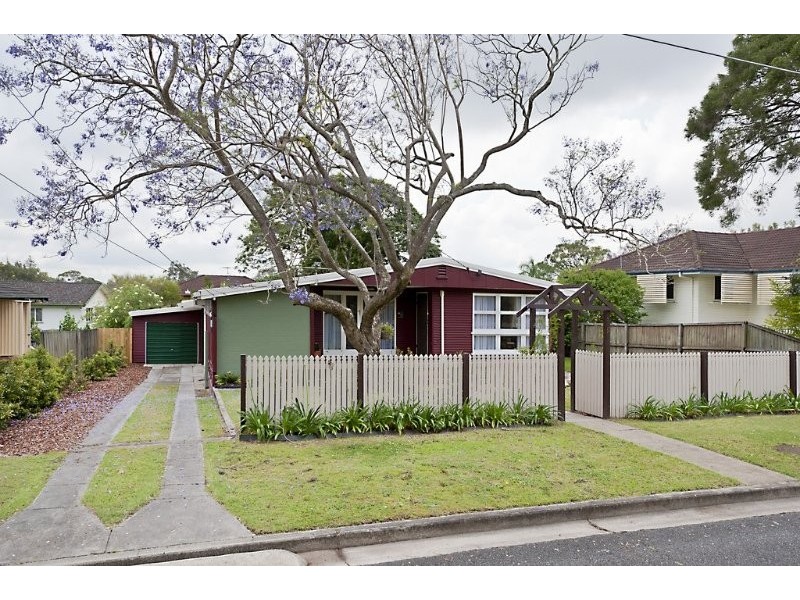 11 Whittaker Street, Chermside West QLD 4032