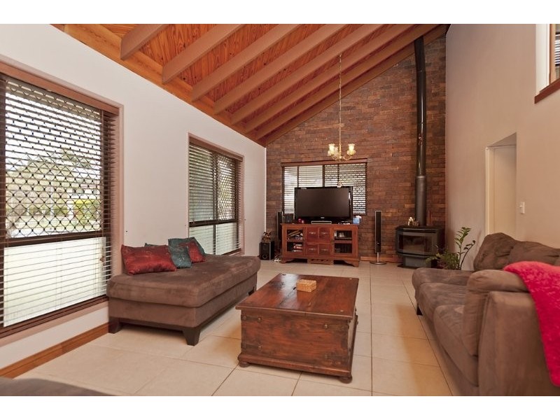 15 Whitehorse Street, Carseldine QLD 4034