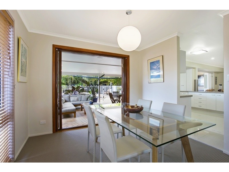 4 Peach Place, Middle Park QLD 4074