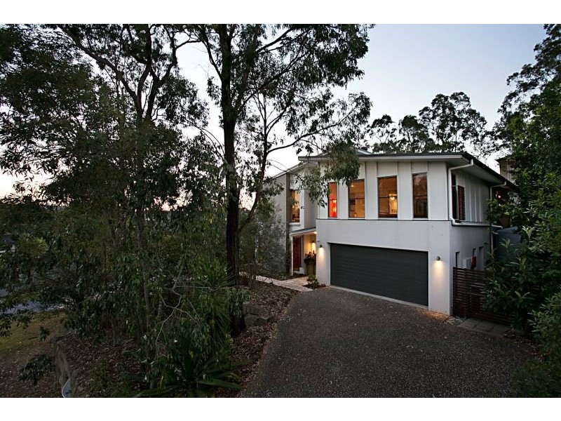 Seventeen Mile Rocks QLD 4073