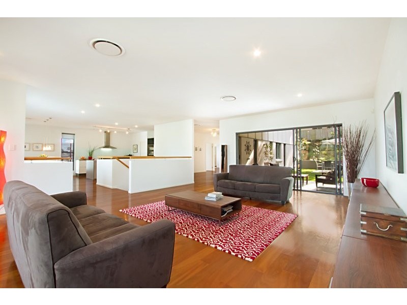 Seventeen Mile Rocks QLD 4073