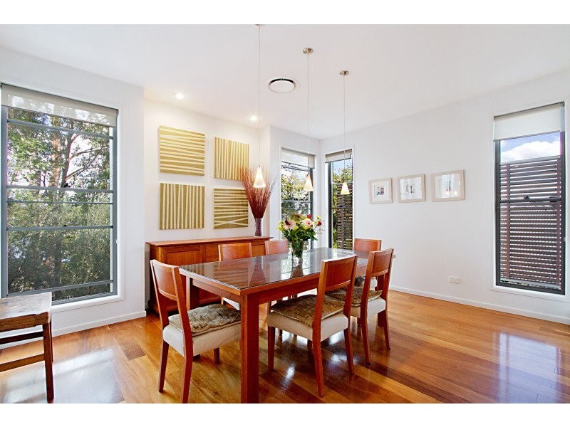 Seventeen Mile Rocks QLD 4073