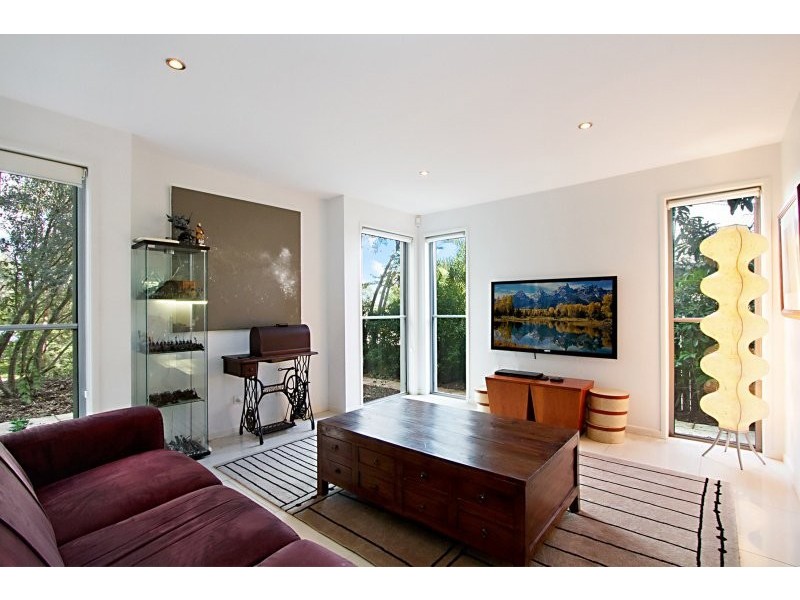 Seventeen Mile Rocks QLD 4073