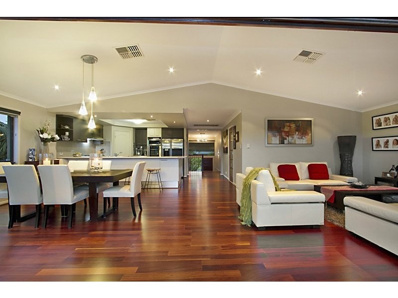 Sinnamon Park QLD 4073
