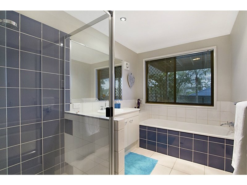 Sinnamon Park QLD 4073