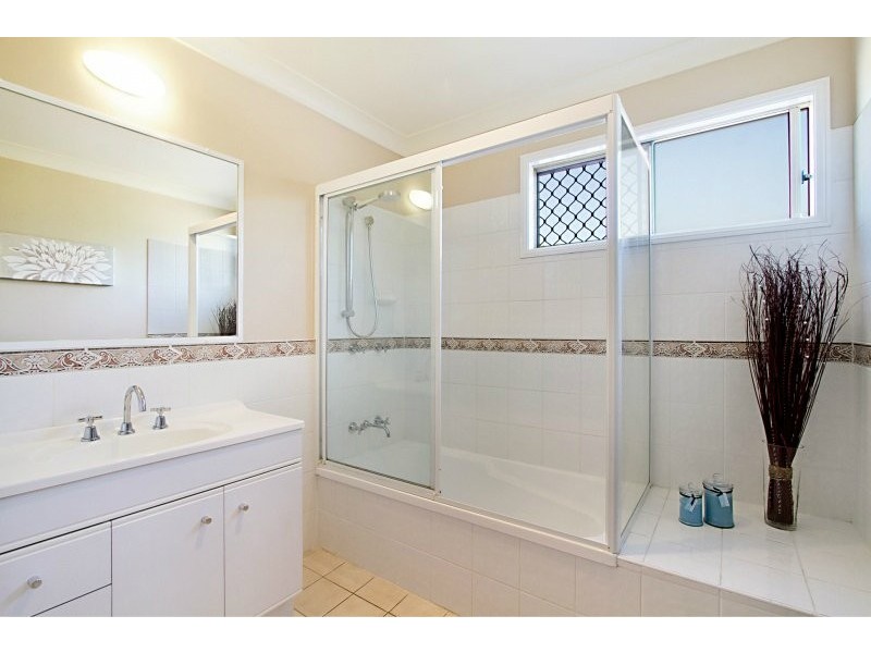 Sinnamon Park QLD 4073