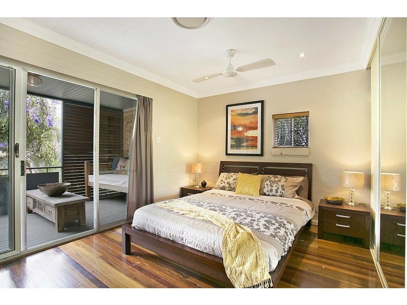 Seventeen Mile Rocks QLD 4073