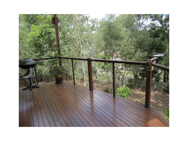 Seventeen Mile Rocks QLD 4073