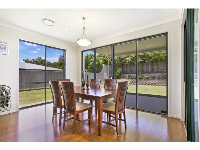 Seventeen Mile Rocks QLD 4073