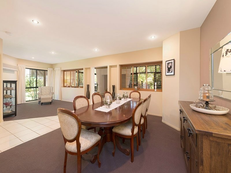 Seventeen Mile Rocks QLD 4073