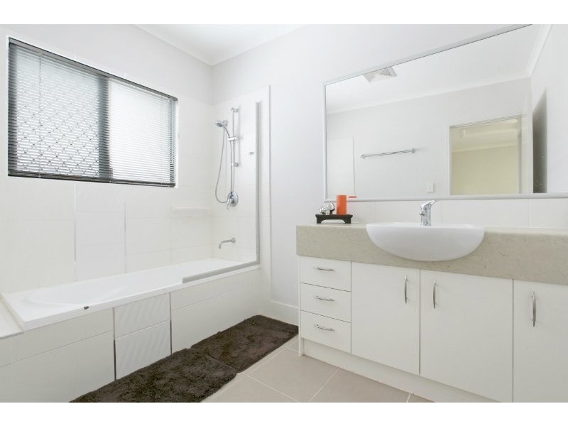 9/61 Queens Road, Everton Hills QLD 4053