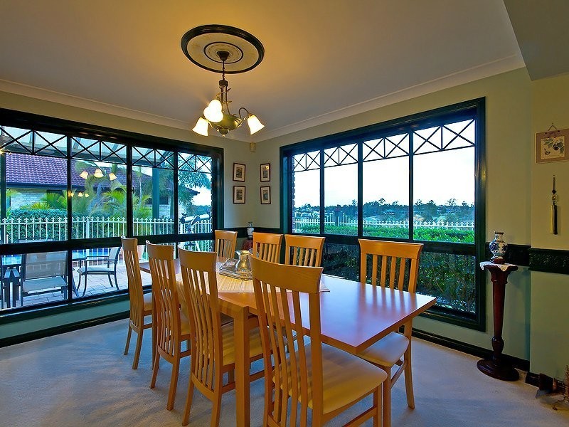 40 Drysdale Street, Mount Ommaney QLD 4074