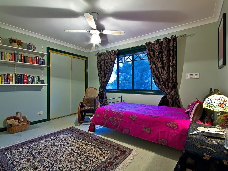 40 Drysdale Street, Mount Ommaney QLD 4074