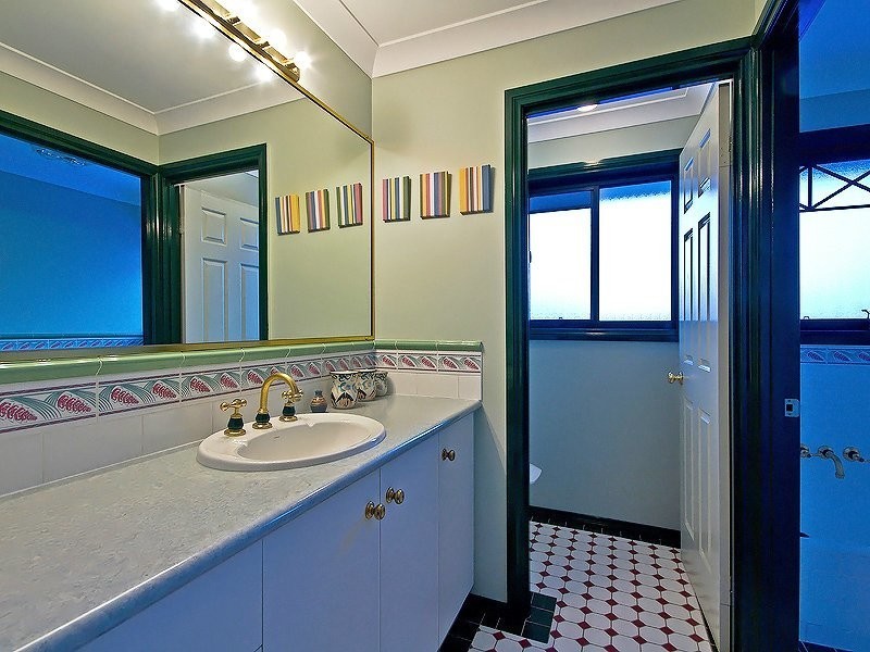 40 Drysdale Street, Mount Ommaney QLD 4074