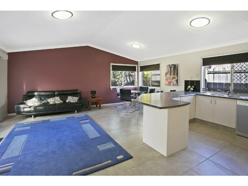 22 Birkenhead Crescent, Forest Lake QLD 4078