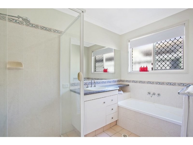 22 Birkenhead Crescent, Forest Lake QLD 4078