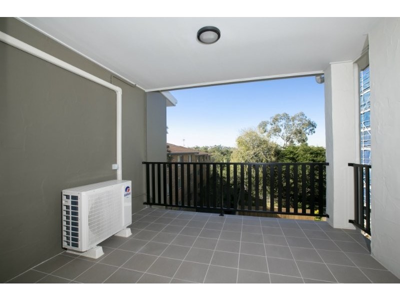 11 Lyons Terrace, Windsor QLD 4030