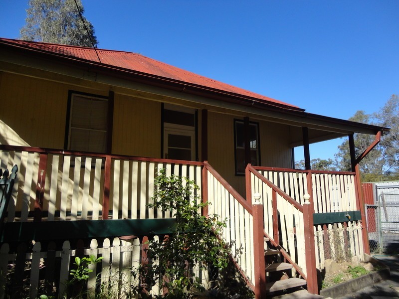16 Birgen Hills Rd, Bundamba QLD 4304